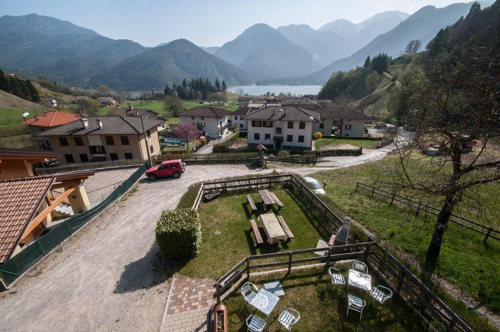 B&B Ledro Affittacamere Меццолаго Экстерьер фото
